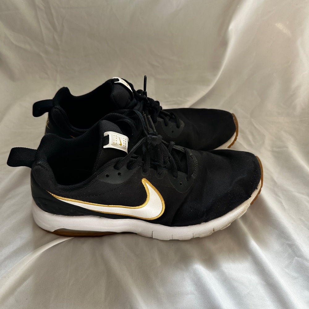 Nike Air Max Sneakers